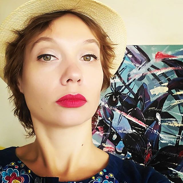 Портрет митця Nastya Mane, який працює у стилі Artist (Odesa, Україна) Фото 1 з 1.